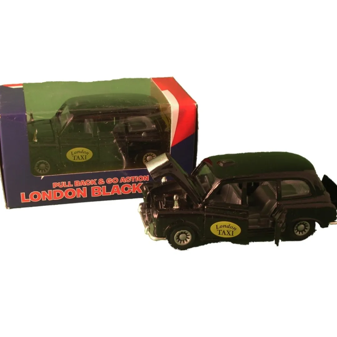 The Christmas Shop Black Taxi| Novelties|London