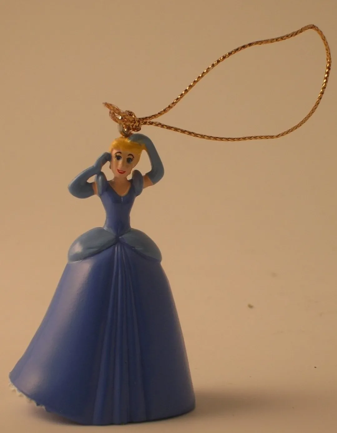 The Christmas Shop Cinderella| Characters|Other Colours