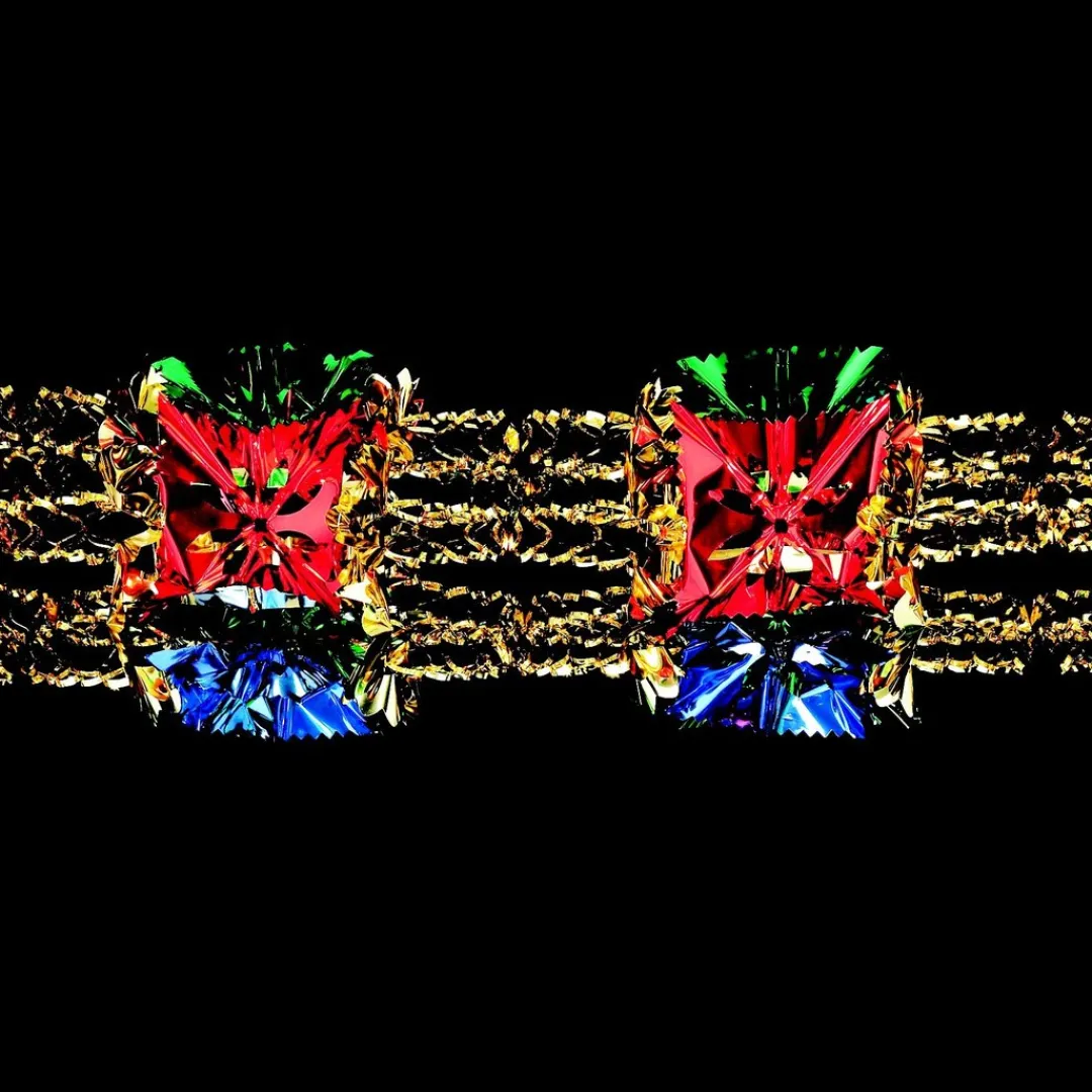 The Christmas Shop Large Foil Christmas Garland| Foil Decorations|Garlands